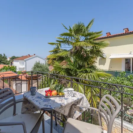 Paradiso Fuer 2 Personen Mit Pool * Porec