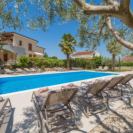 Paradiso Fuer 2 Personen Mit Pool Apartment